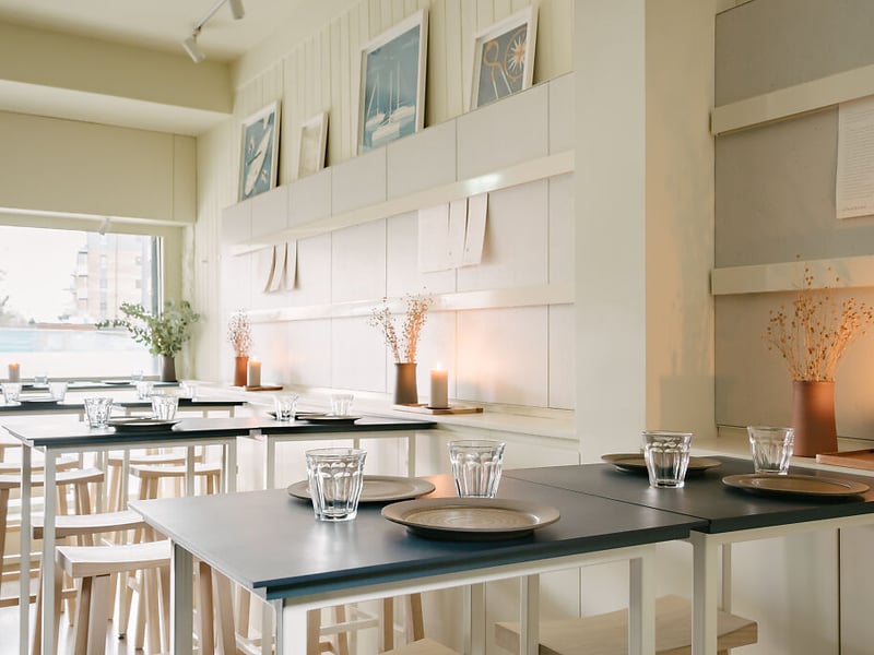 Eleanore is located in Edinburgh, Lothians. The Good Food Guide says: “Expect a frequently changing menu that refines and develops dishes from the chefs’ time on the beachfront, with Asian-inspired ingredients and techniques combining with local, seasonal additions.”